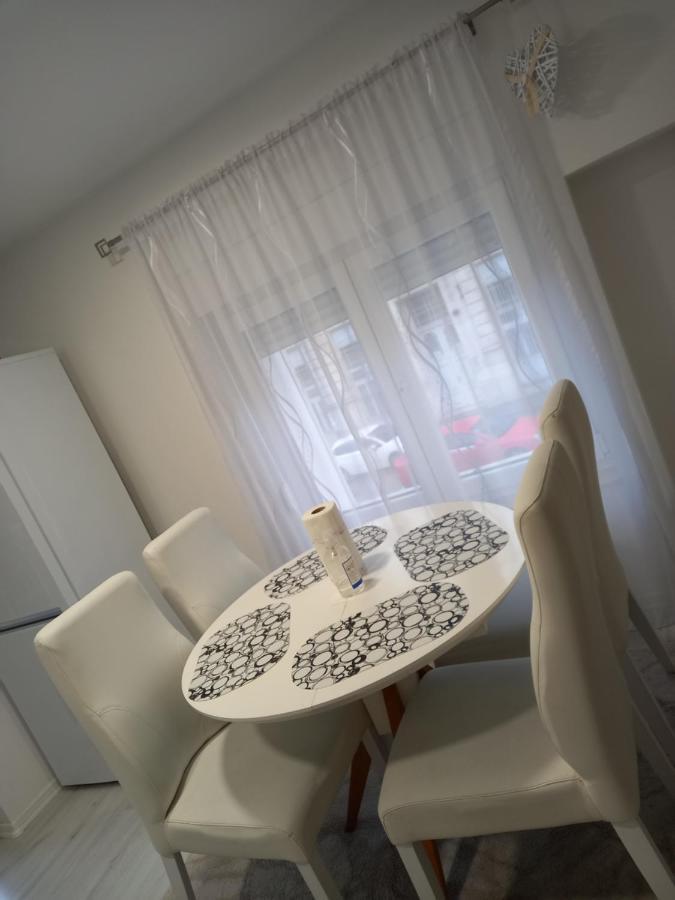 Aine Apartman - Old Bridge Apartment Мостар Екстериор снимка